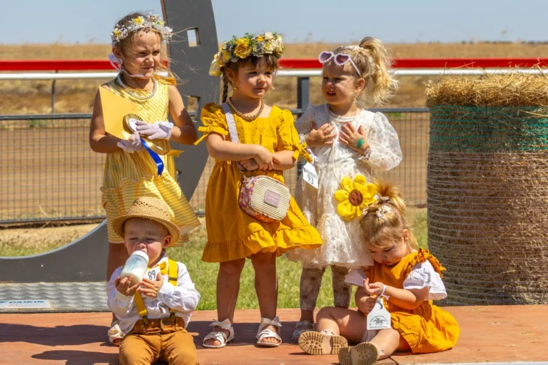 Julia_Creek_Fashions_On_The_Field_2025_Juniors